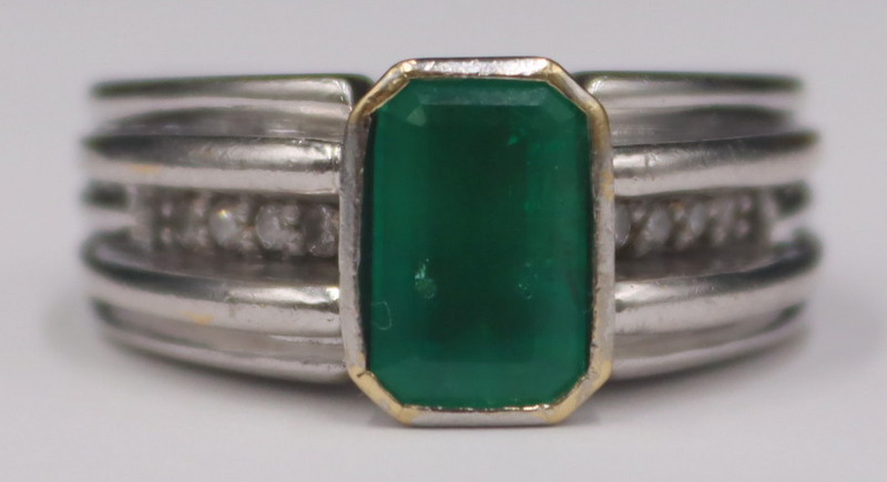 JEWELRY. GIA COLOMBIAN EMERALD