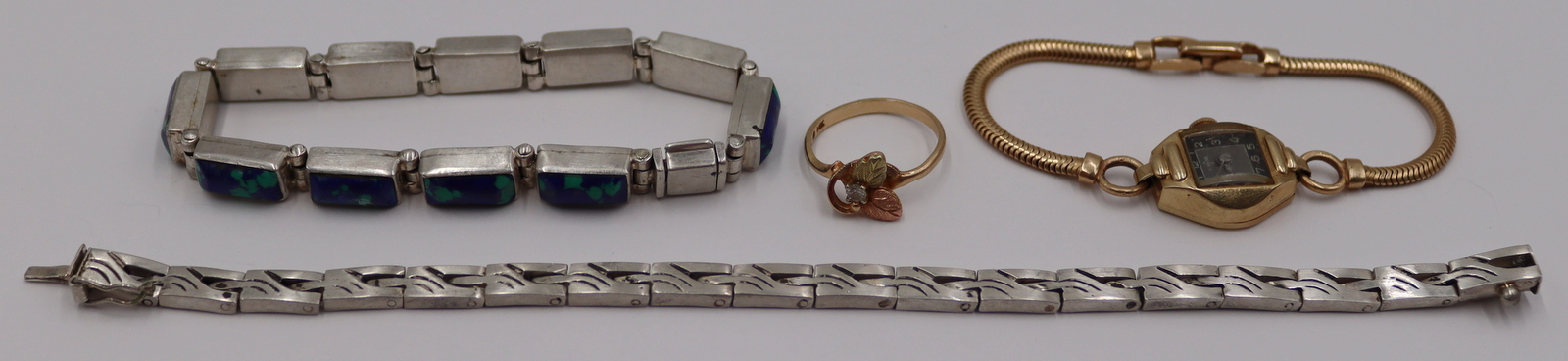 JEWELRY. GOLD AND SILVER JEWELRY