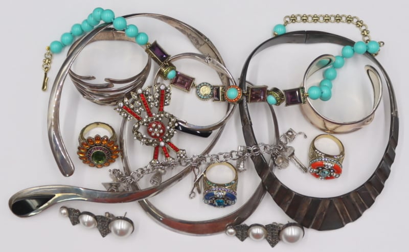 JEWELRY. GROUP OF STERLING AND