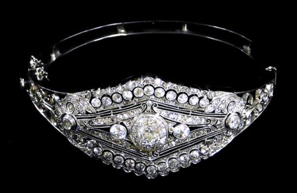 JEWELRY: IMPRESSIVE PLATINUM,