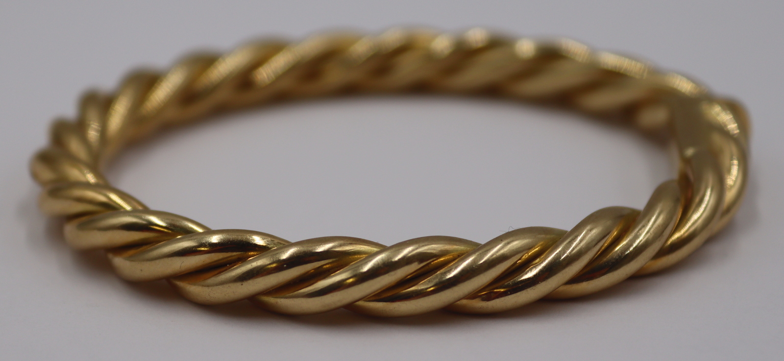 JEWELRY. ITALIAN 18KT GOLD HINGED