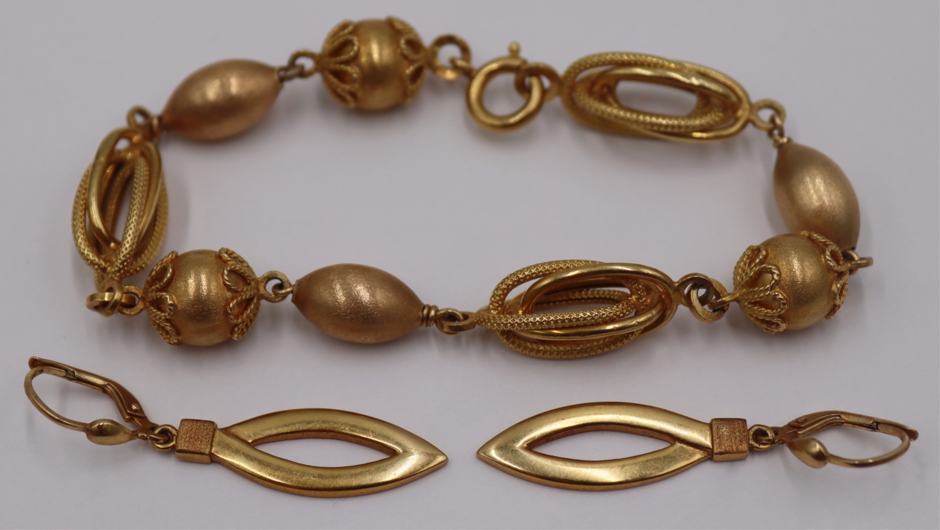 JEWELRY. ITALIAN ETRUSCAN REVIVAL