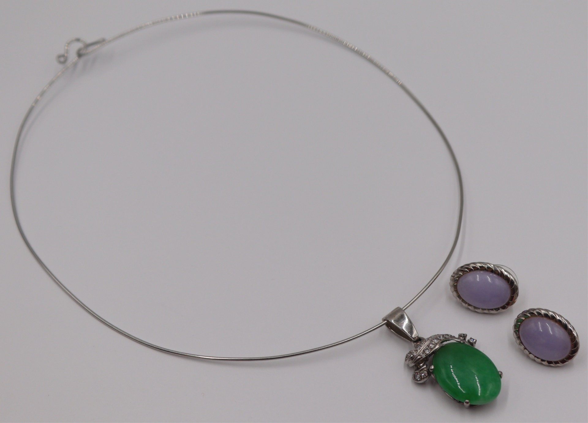 JEWELRY. JADE JEWELRY GROUPING.