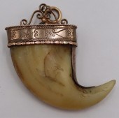 JEWELRY. LARGE 8CT GOLD MOUNTE