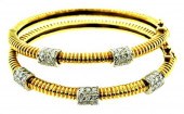 JEWELRY: MATCHED PAIR OF 18K G