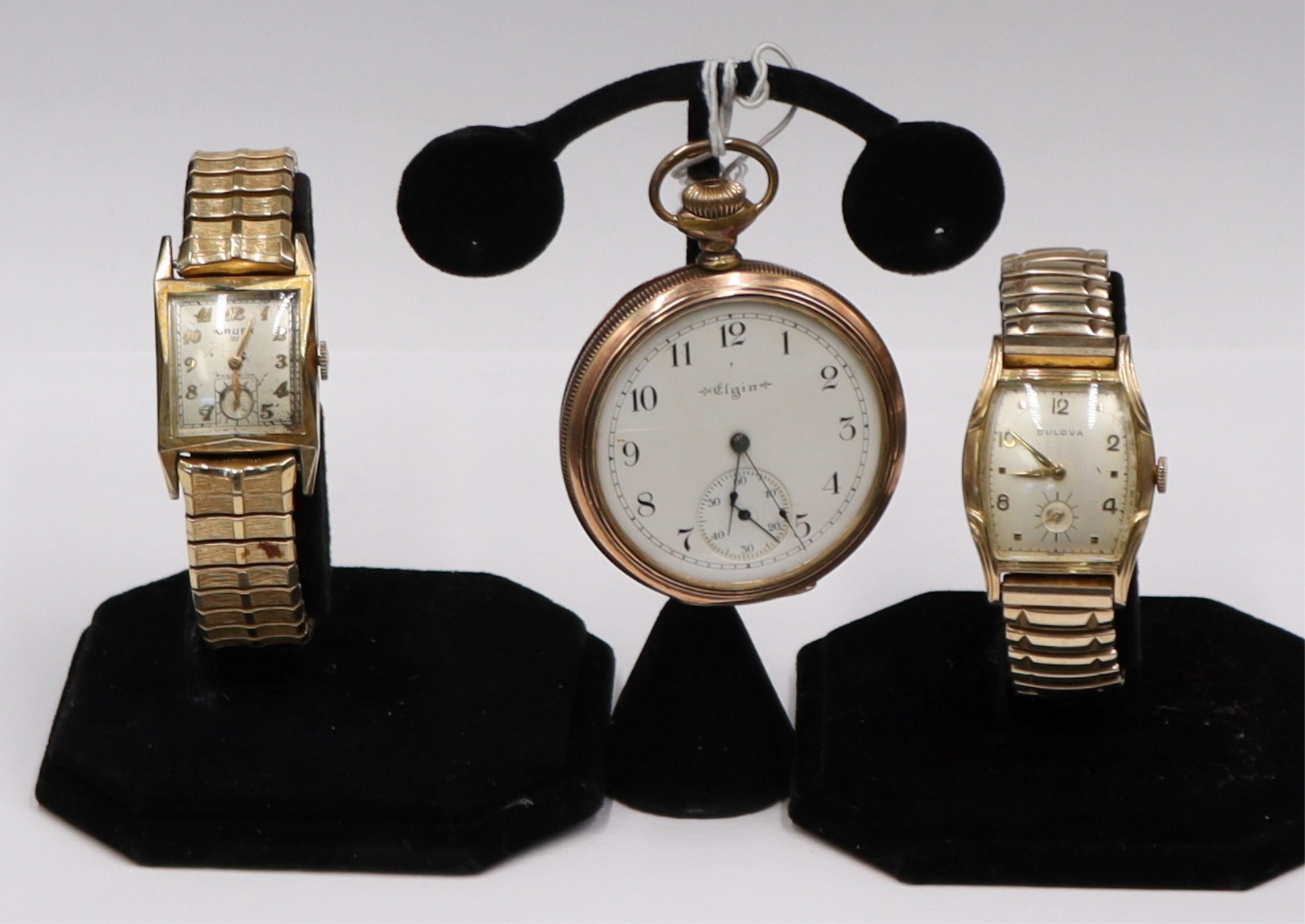 JEWELRY. MEN'S GOLD TONE WATCH