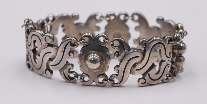JEWELRY. MEXICAN WILLIAM