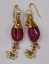 JEWELRY. MUGHAL STYLE 18KT GOL