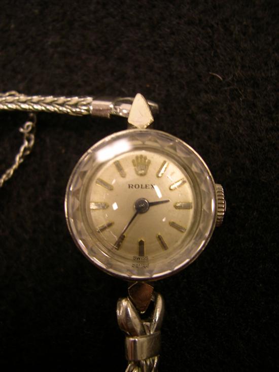JEWELRY: One lady's 14K white