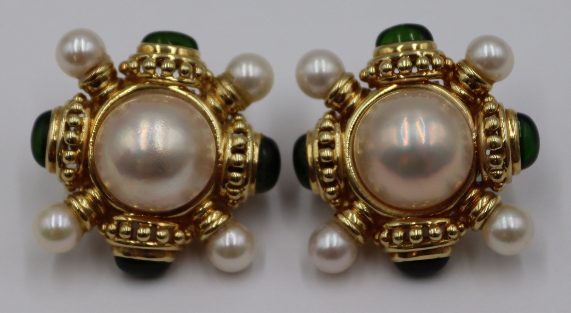 JEWELRY. PAIR OF 18KT GOLD, PEARL