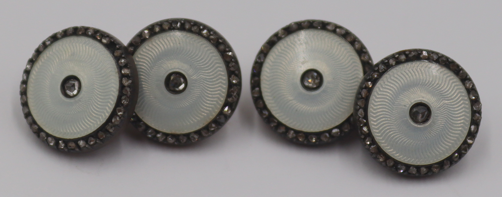 JEWELRY. PAIR OF ANTIQUE RUSSIAN