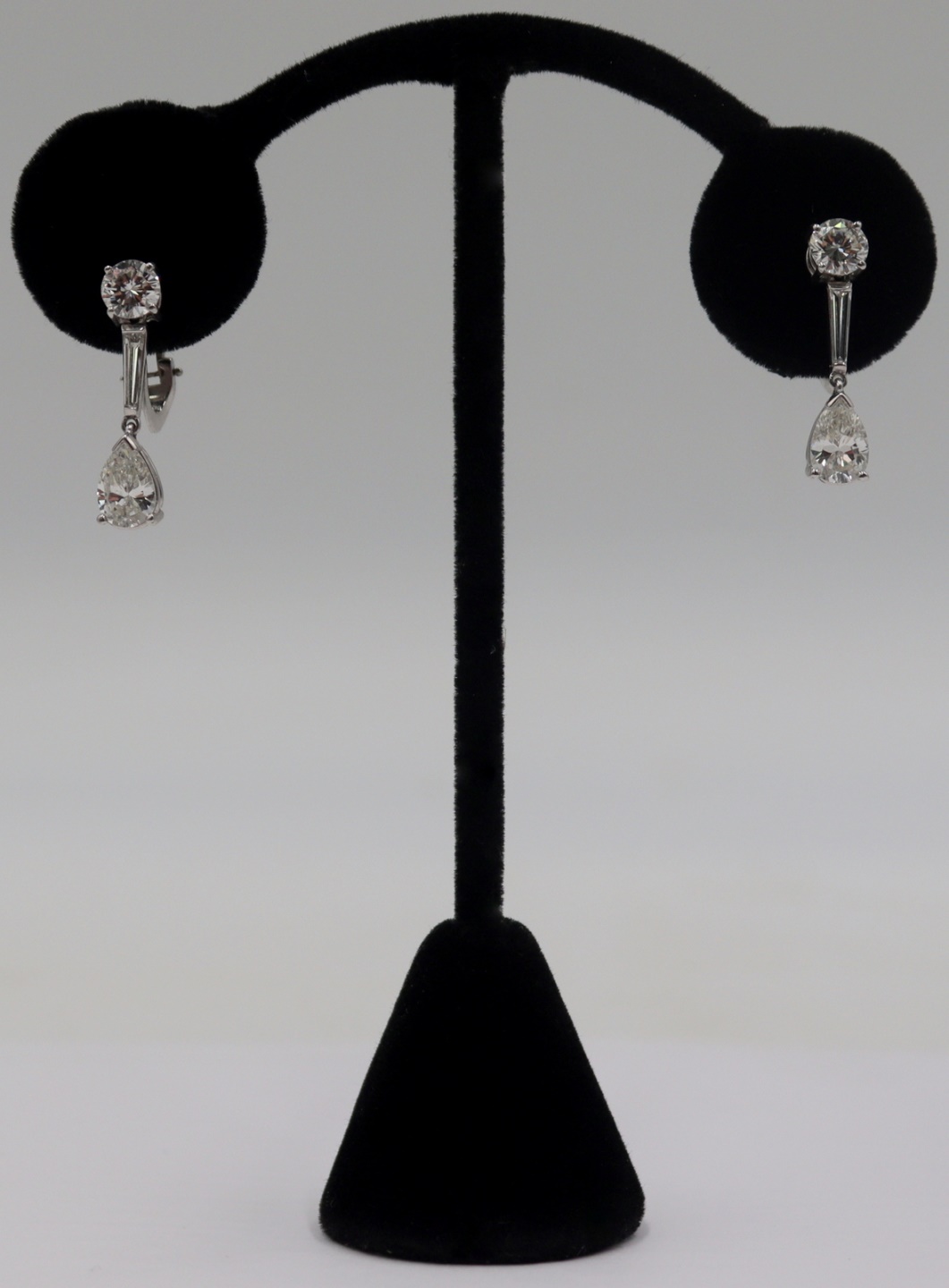 JEWELRY. PAIR OF PLATINUM & DIAMOND
