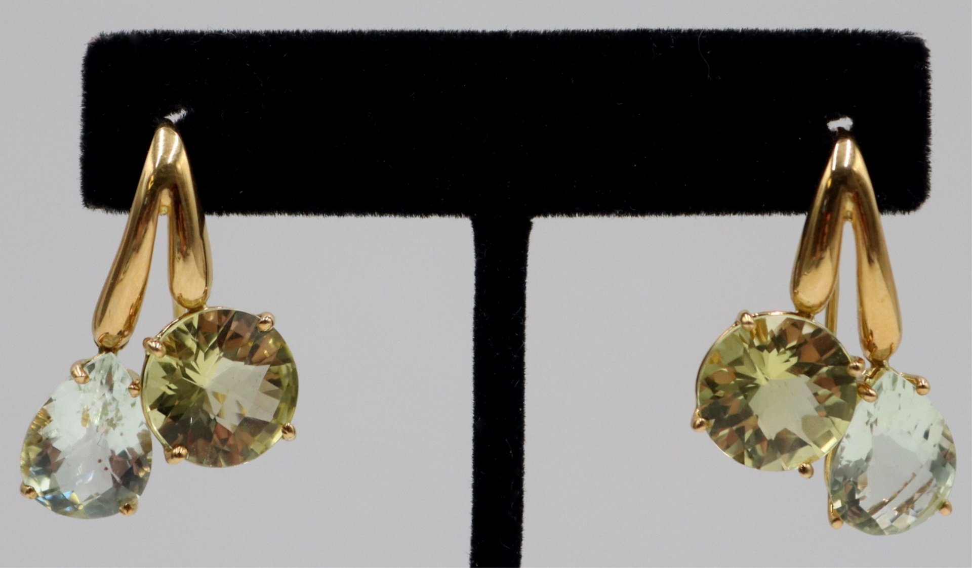 JEWELRY. PAIR OF ROBERTO COIN