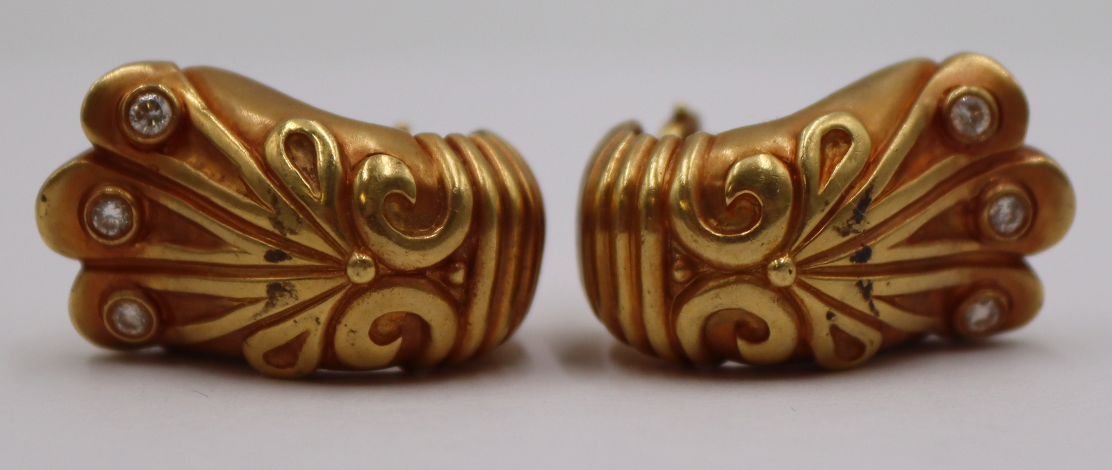 JEWELRY. PAIR OF SEIDENGANG 18KT