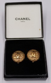 JEWELRY. PAIR OF VINTAGE CHANE