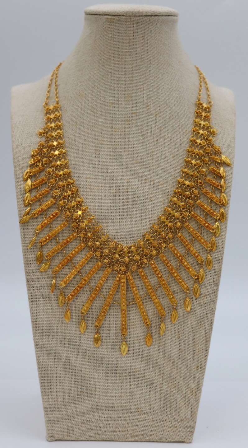 JEWELRY. PERSIAN 22KT GOLD BIB FORM