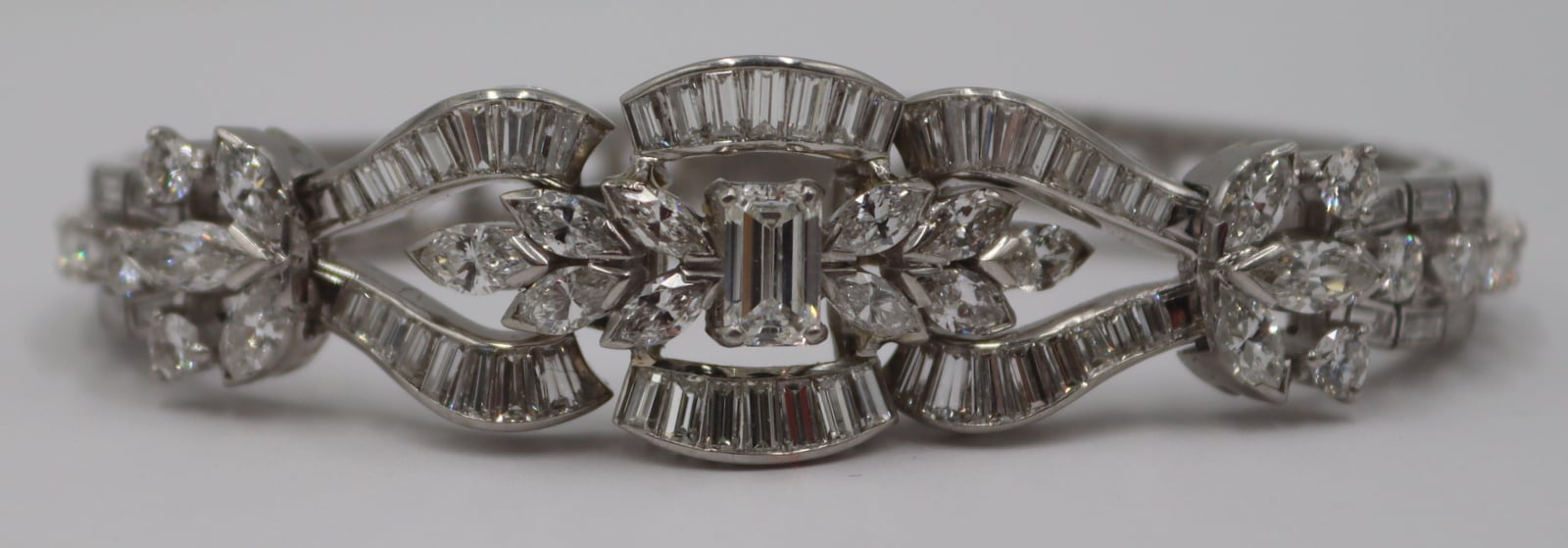 JEWELRY. PLATINUM AND 13+CT DIAMOND