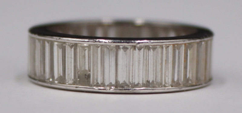 JEWELRY. PLATINUM AND DIAMOND