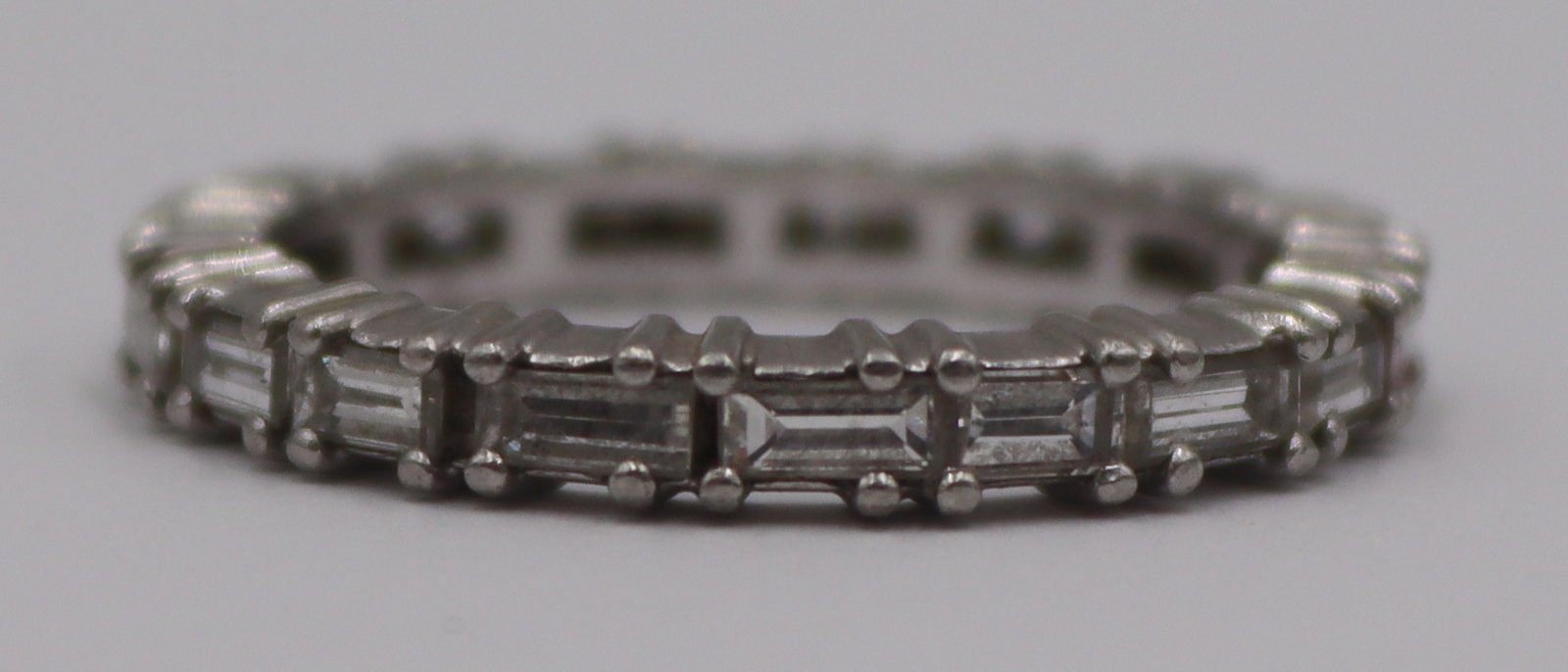 JEWELRY. PLATINUM AND DIAMOND