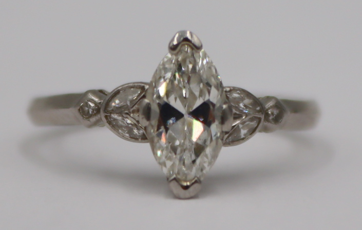 JEWELRY. PLATINUM AND DIAMOND