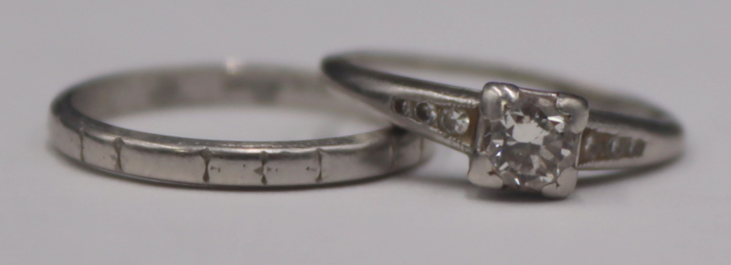 JEWELRY. PLATINUM AND DIAMOND
