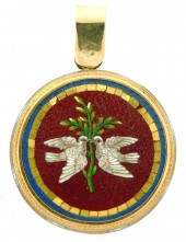 JEWELRY: ROUND PIN/PENDANT WIT