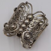JEWELRY. SIGNED BARRY KIESELST