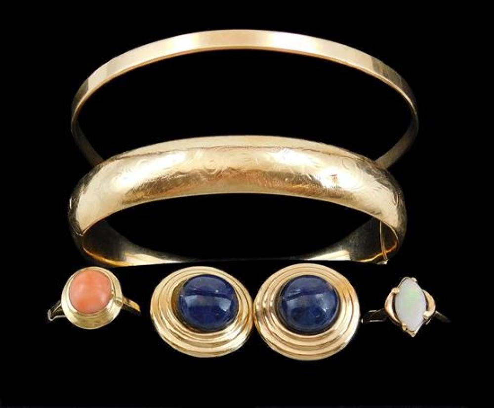 JEWELRY: SIX PIECES, INCLUDING: TWO