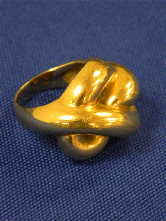 JEWELRY: Swirl design dome ring 