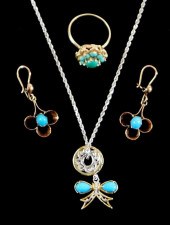 JEWELRY: THREE PIECES OF GOLD