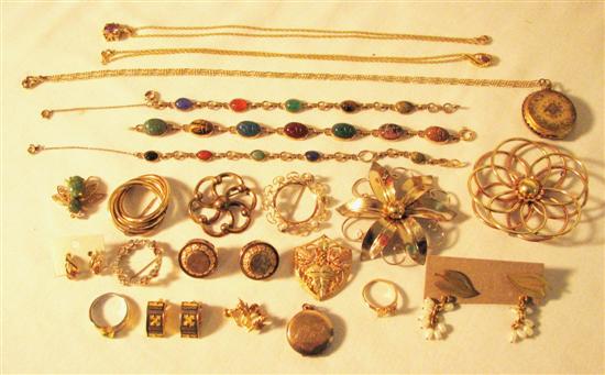 Jewelry: Twelve gold-filled items