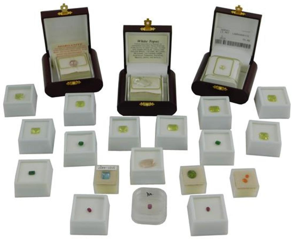 JEWELRY: TWENTY-TWO ASSORTED