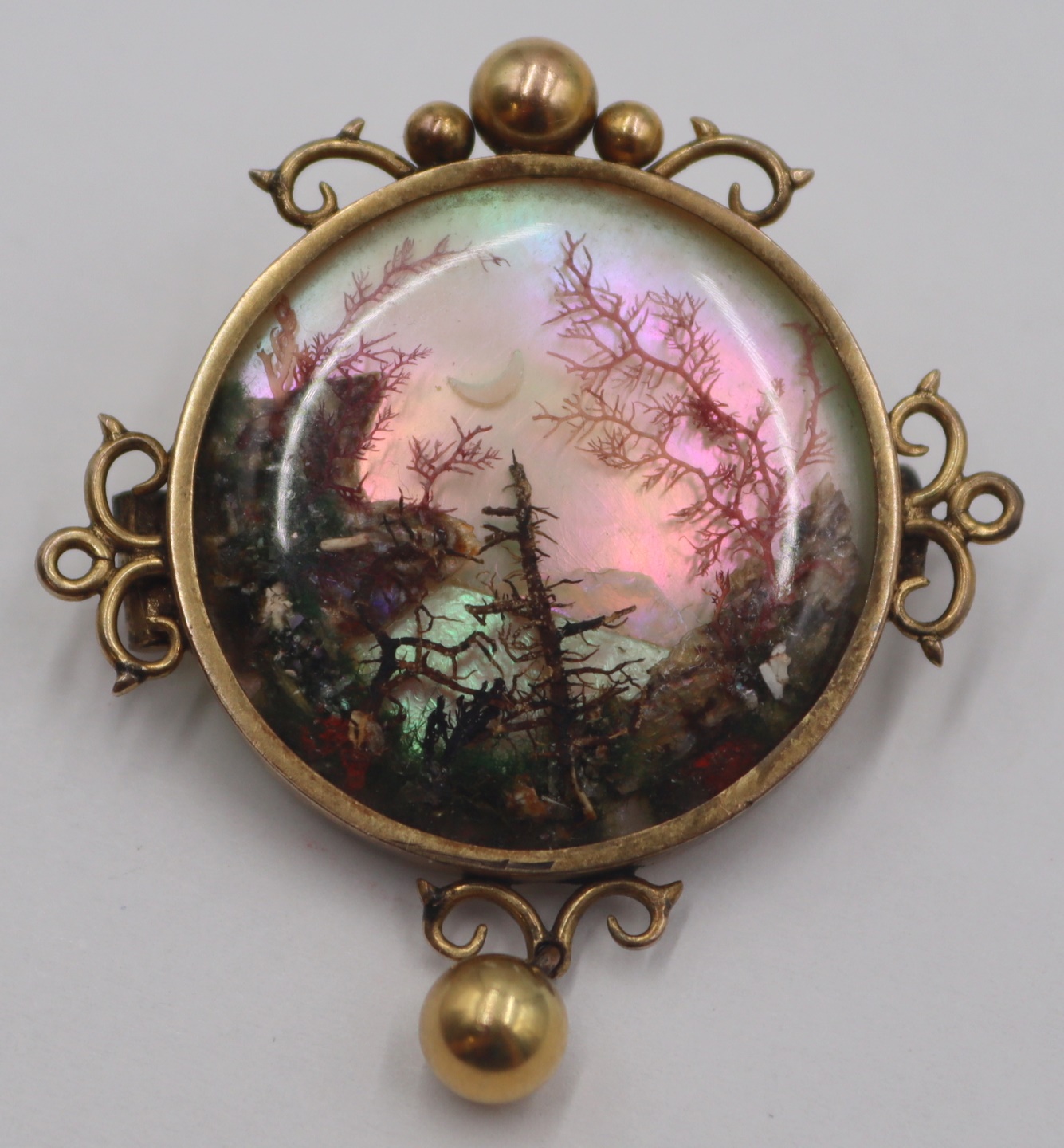 JEWELRY. UNUSUAL ANTIQUE GILT