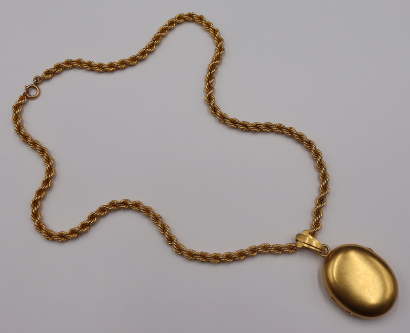 JEWELRY. VICTORIAN 18KT LOCKET ON