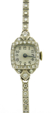 JEWELRY: WOMAN’S CONCORD PLATI