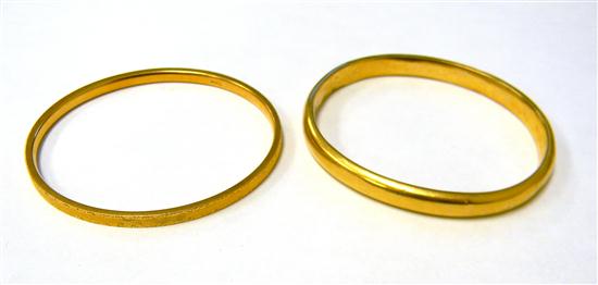 JEWELRY: Woven design bangle