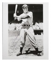 JOE DIMAGGIO SIGNED PHOTO JSA