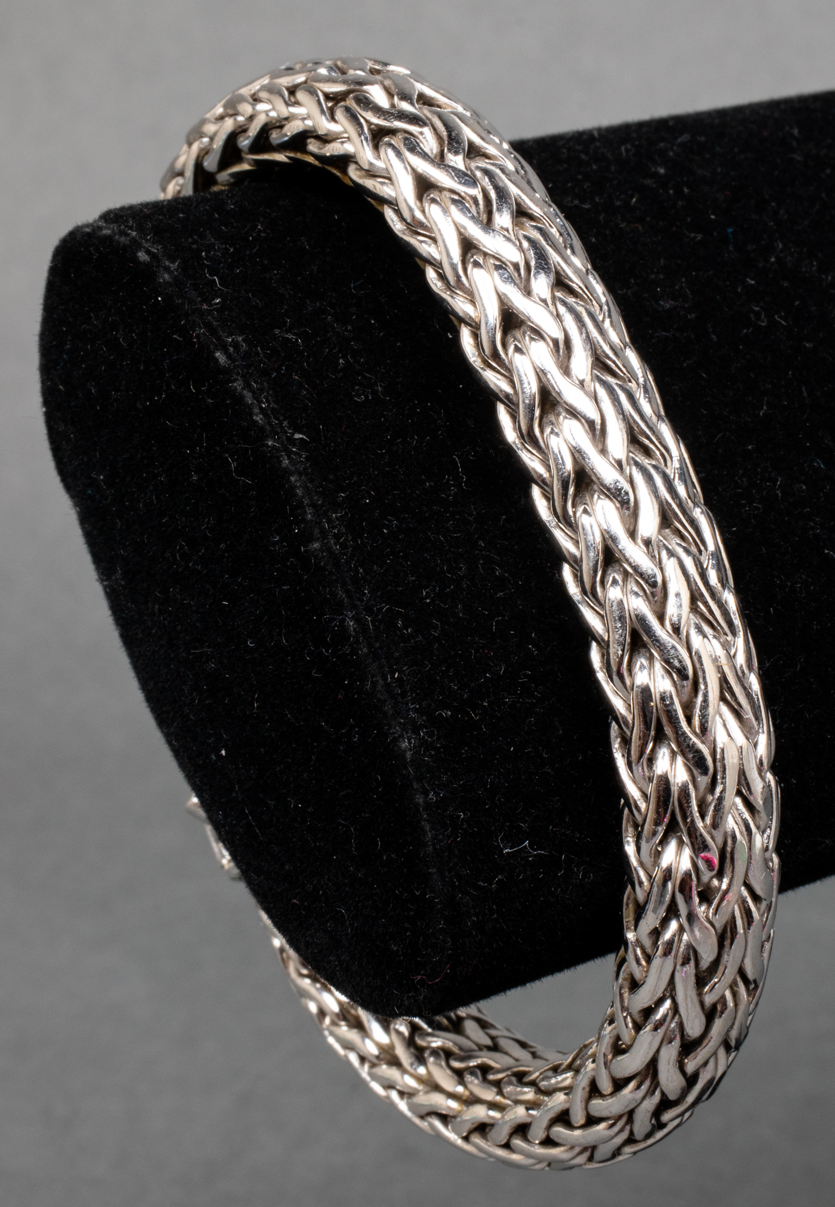JOHN HARDY SILVER & PAVE DIAMOND
