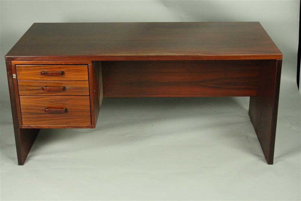 JOHN STUART DANISH MODERN KING SIZE