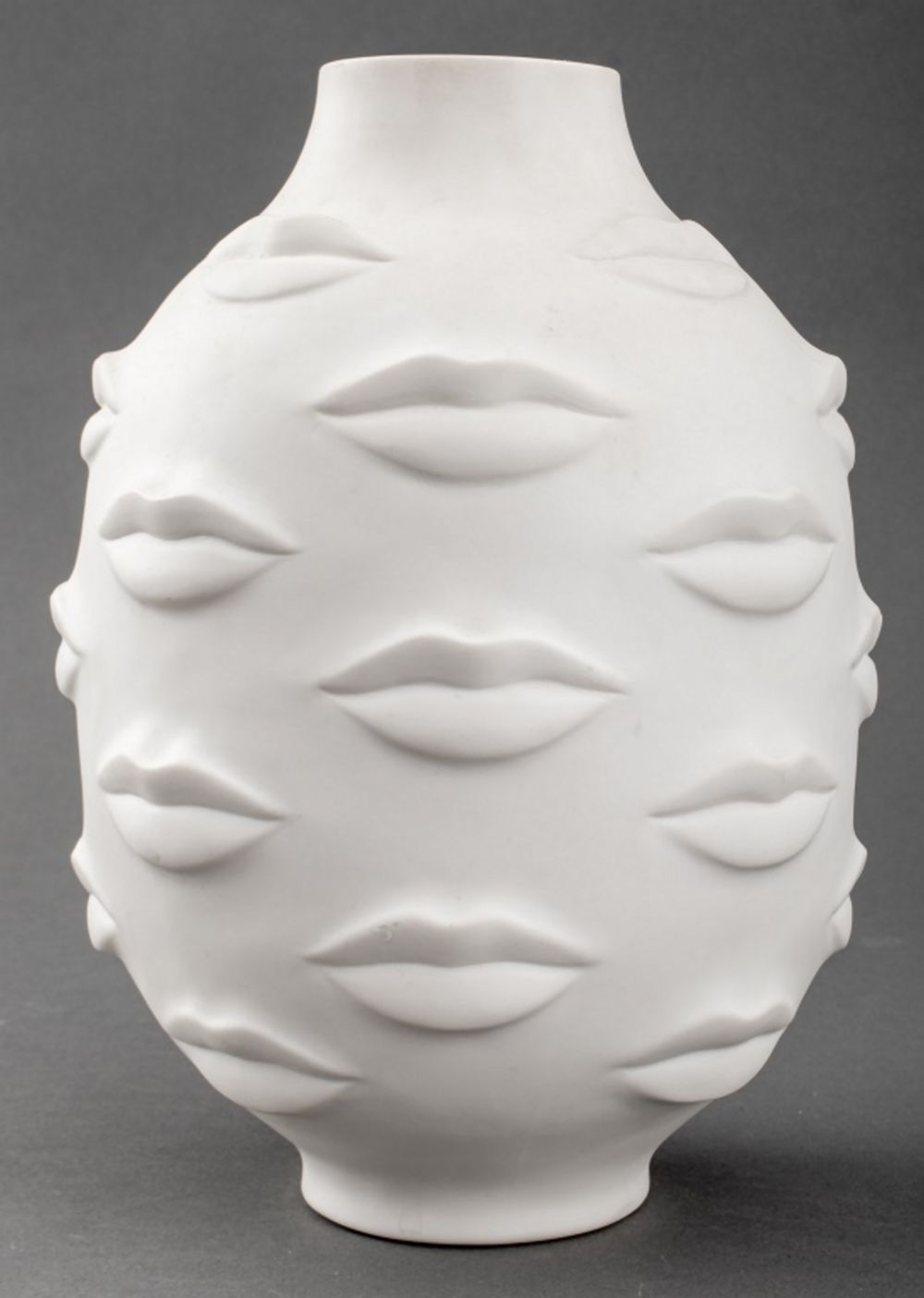 JONATHAN ADLER "GALA ROUND VASE"