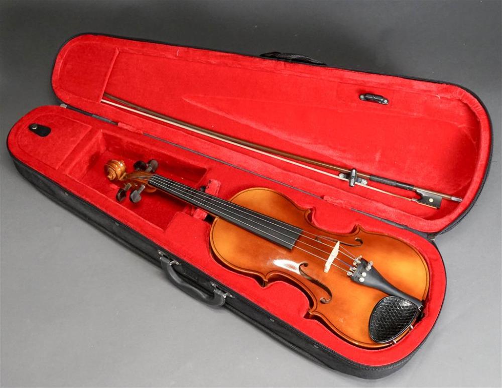 JOSEF LORENZ VIOLIN WITH A