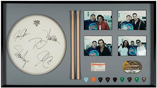 JOURNEY AUTOGRAPHED CONCERT