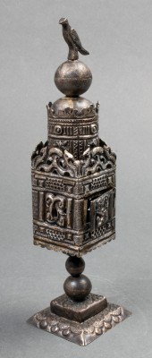 JUDAICA ANTIQUE SILVER SPICE T