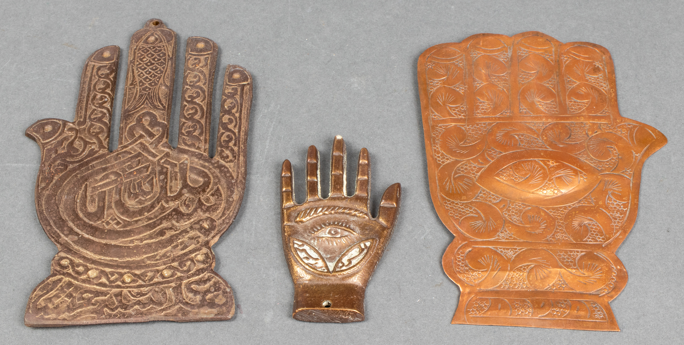 JUDAICA MIXED METAL HAMSA HAND