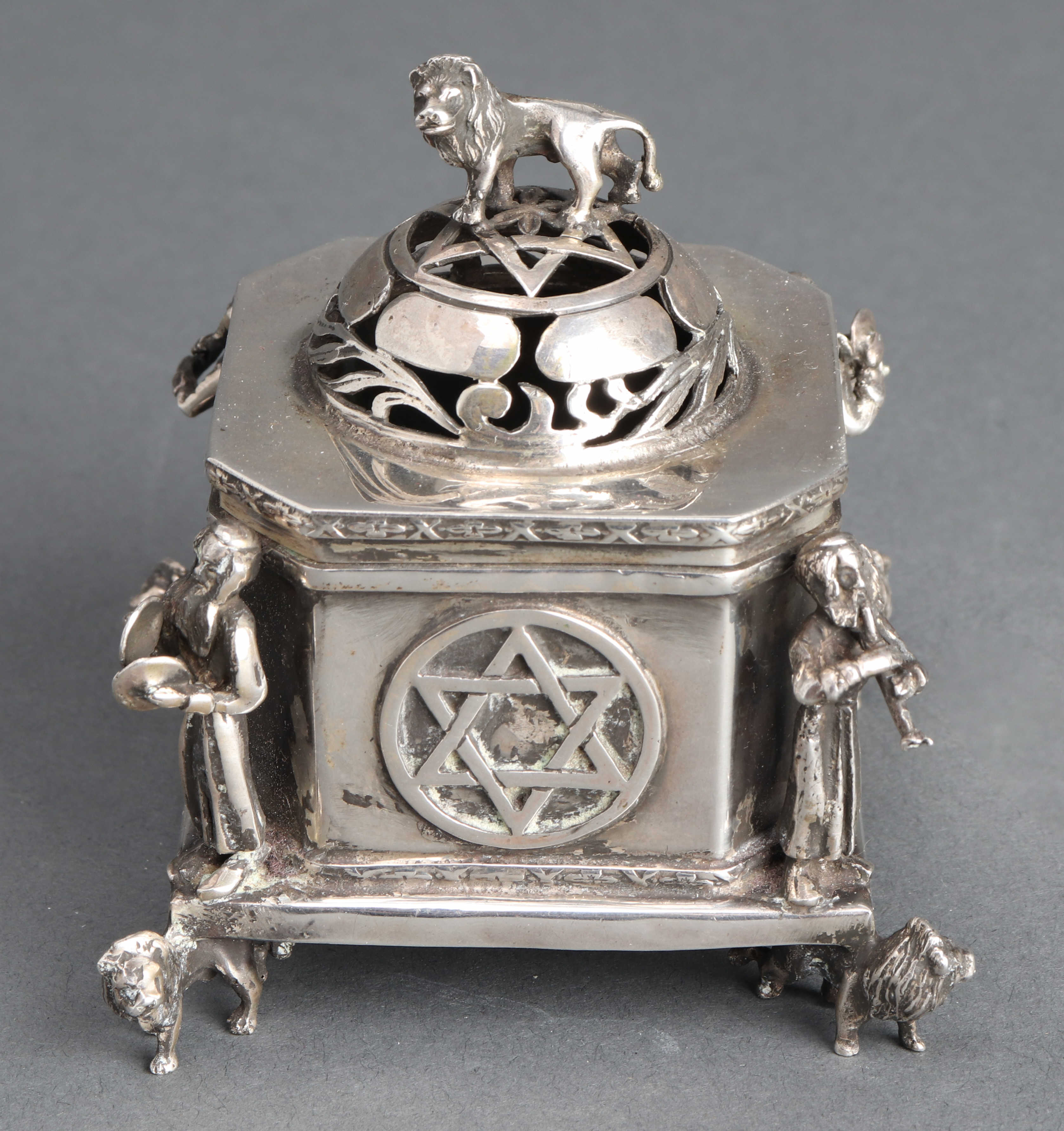 JUDAICA RUSSIAN SILVER SPICE BOX