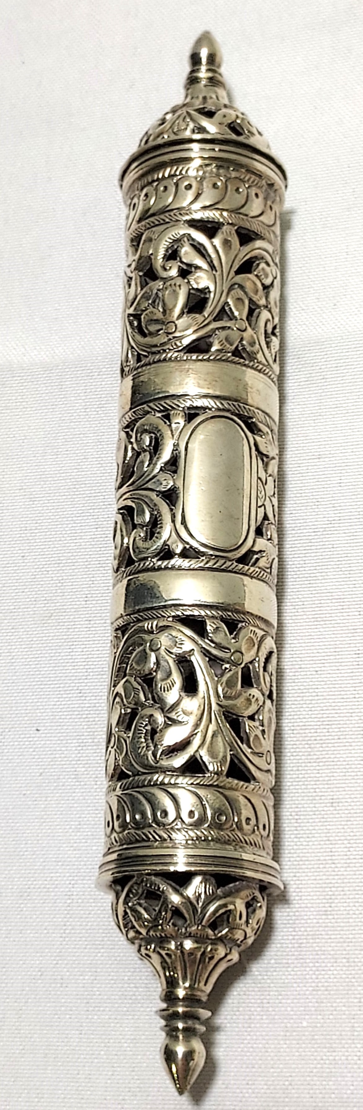 JUDAICA SILVER: PIERCED &