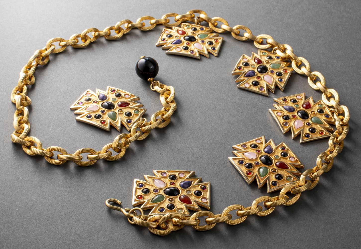 JUDITH LEIBER MALTESE CROSS CHAIN