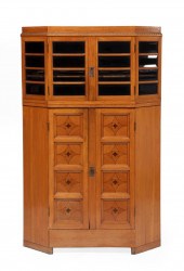 JUGENDSTIL INLAID OAK VITRINE