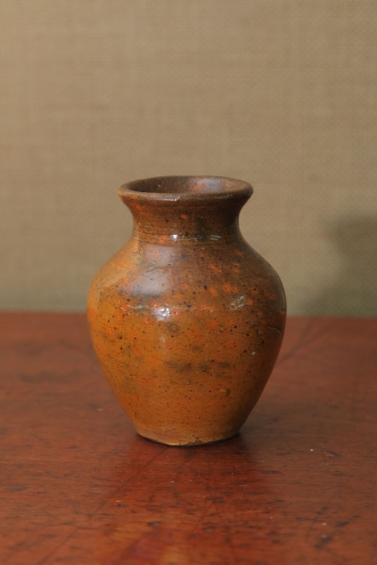 JUGTOWN VASE. Small size with