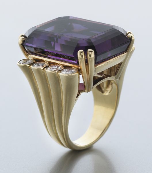 Julius Cohen 18K gold amethyst